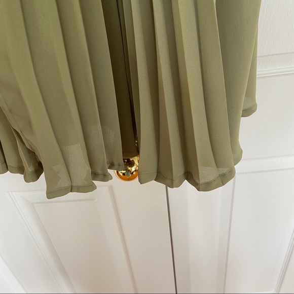 Matcha Green Long Blouse! - Picture 5 of 5